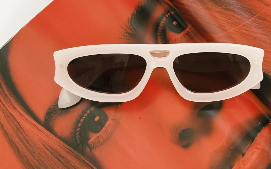 Sol, estilo y protección: cuida tus gafas de sol como se merecen