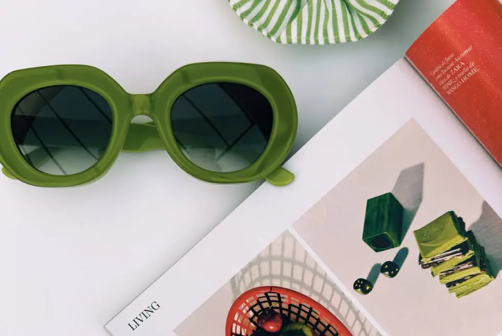 Atrévete con el color: gafas de sol para mirar el verano de otra manera